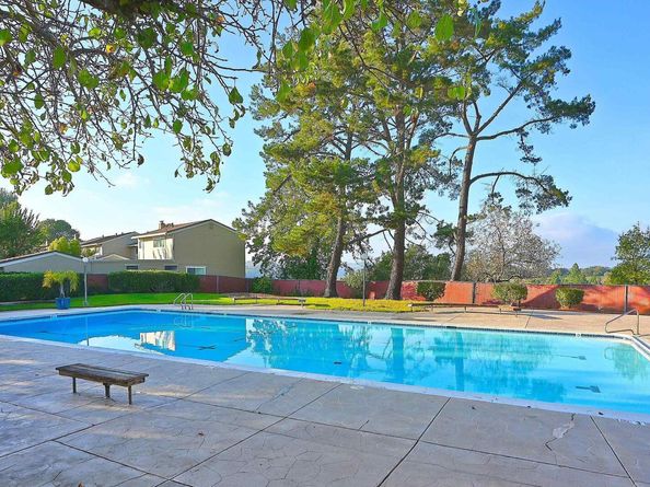 405 Thistle Cir, Martinez CA 94553