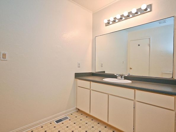 405 Thistle Cir, Martinez CA 94553