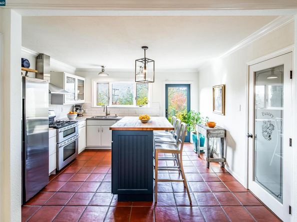 1085 Oak Hill Road #D, Lafayette CA 94549