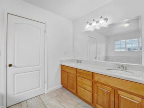 1502 56Th Ave, Oakland CA 94621