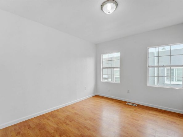 1502 56Th Ave, Oakland CA 94621