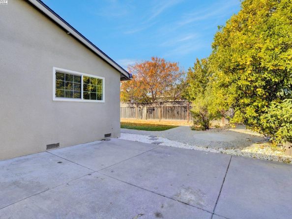 5665 Dewey Pl, Fremont CA 94538