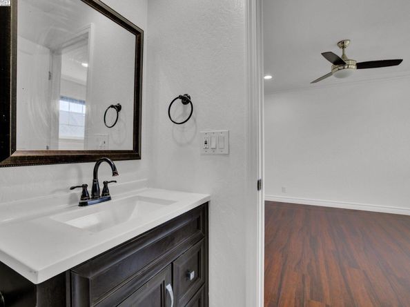 5665 Dewey Pl, Fremont CA 94538