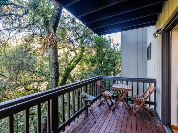 1383 Alvarado Rd, Berkeley CA 94705