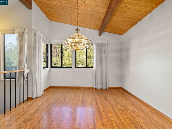 1383 Alvarado Rd, Berkeley CA 94705