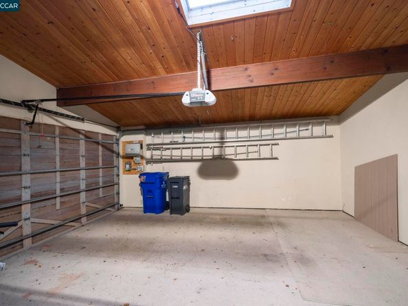 1383 Alvarado Rd, Berkeley CA 94705