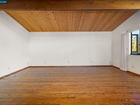 1383 Alvarado Rd, Berkeley CA 94705