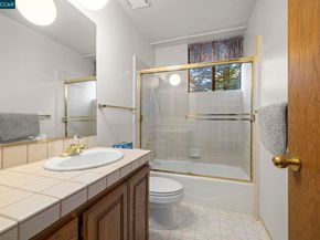 1383 Alvarado Rd, Berkeley CA 94705