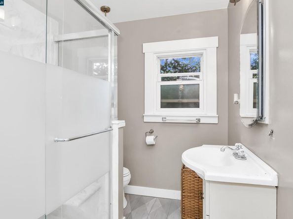 2437 Alhambra ave, Martinez CA 94553