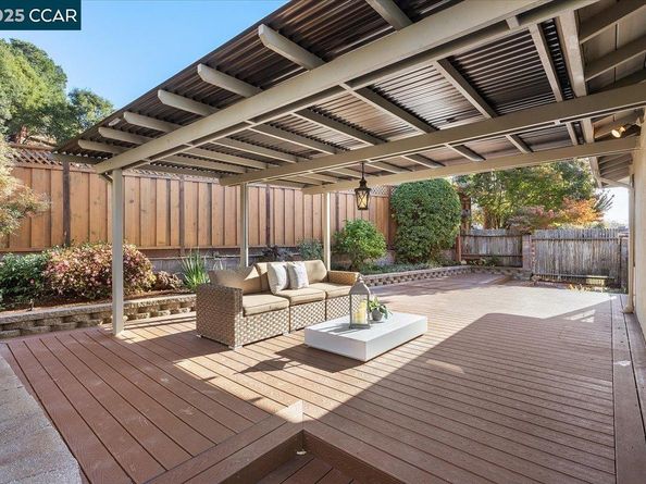 4604 Lawrence Dr, Castro Valley CA 94546