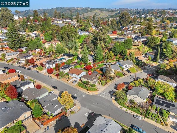 4604 Lawrence Dr, Castro Valley CA 94546