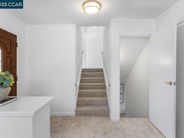 4604 Lawrence Dr, Castro Valley CA 94546