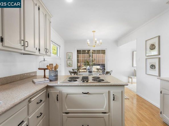 4604 Lawrence Dr, Castro Valley CA 94546