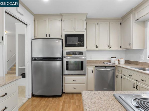 4604 Lawrence Dr, Castro Valley CA 94546