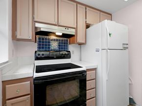 2437 Saint Helena Dr. 3, Hayward CA 94542