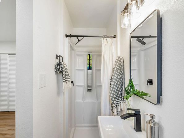 1575 Via Lucas, San Lorenzo CA 94580