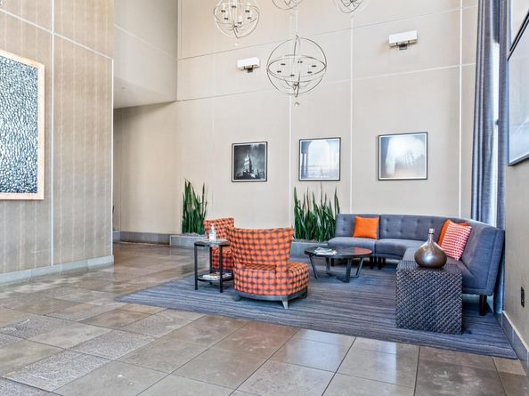 438 W Grand 704, Oakland CA 94612