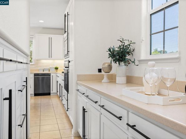 104 Silva Ct, Martinez CA 94553