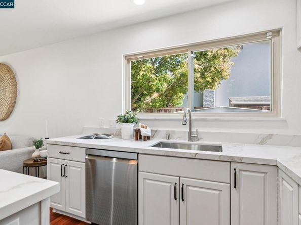 632 Wintergreen Ln, Walnut Creek CA 94598