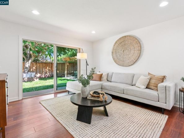 632 Wintergreen Ln, Walnut Creek CA 94598