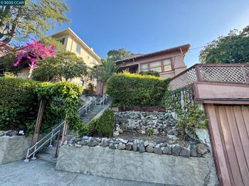 721 Lafayette Street