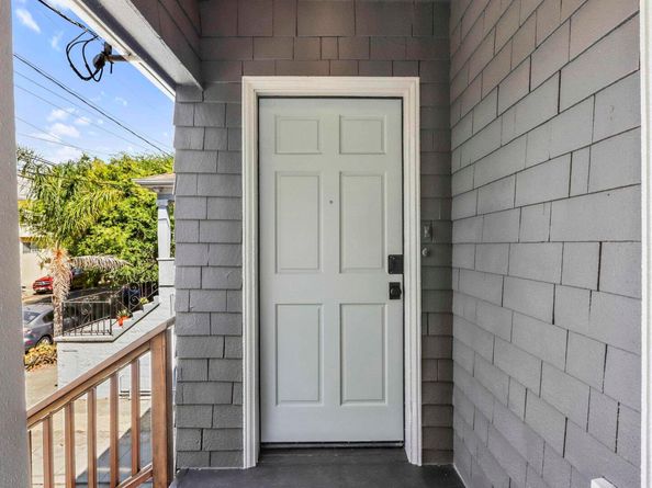 471 Mcauley St, Oakland CA 94609