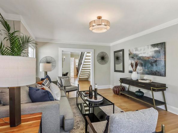 471 Mcauley St, Oakland CA 94609