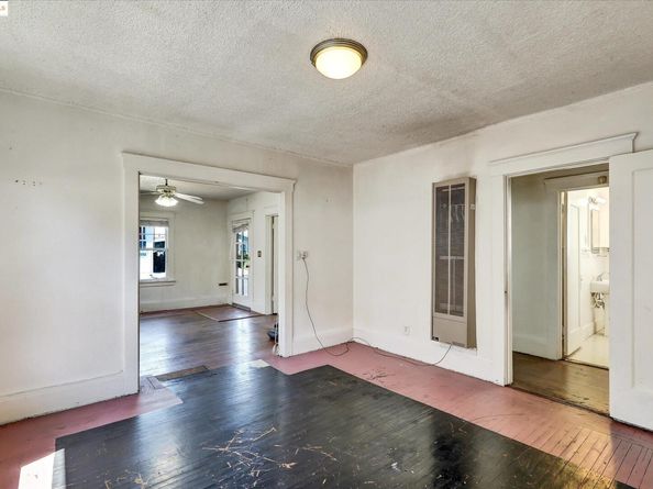 2506 61St Ave, Oakland CA 94605
