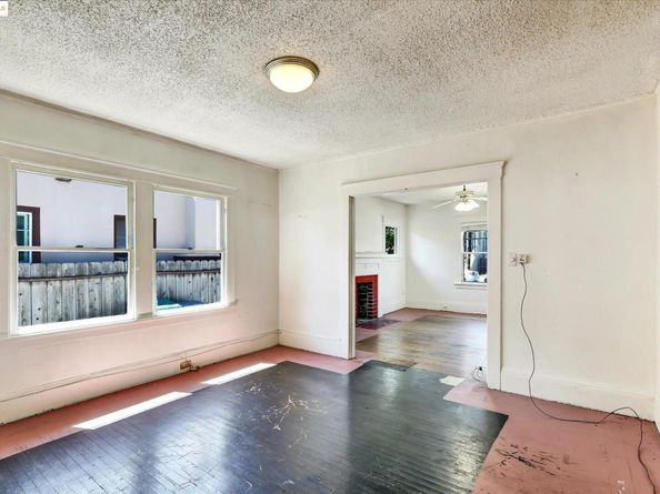 2506 61St Ave, Oakland CA 94605