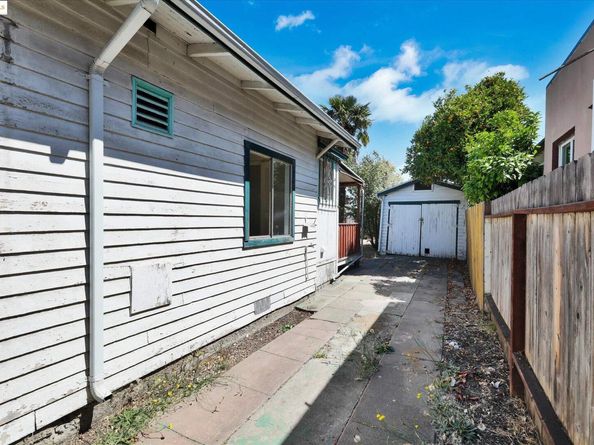 2506 61St Ave, Oakland CA 94605