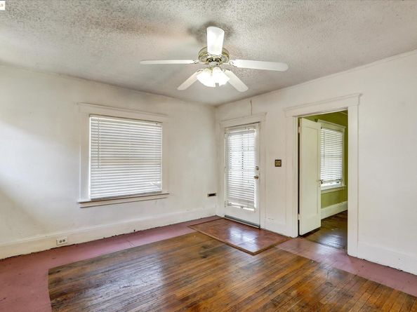 2506 61St Ave, Oakland CA 94605