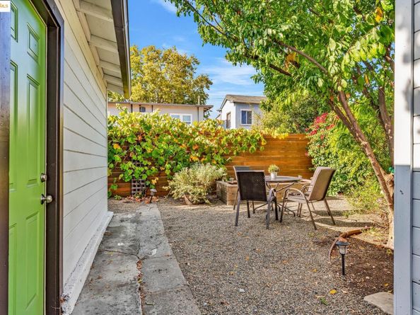 1715 67Th Ave, Oakland CA 94621