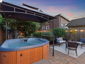 3226 Star Avenue, Oakland CA 94619