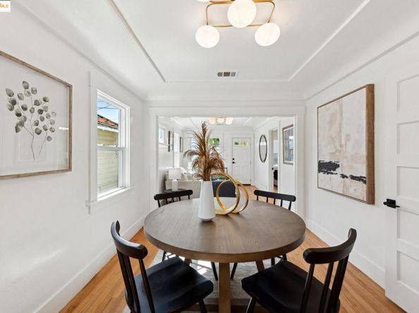 3226 Star Avenue, Oakland CA 94619