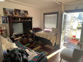 1993 38Th Ave, Oakland CA 94601