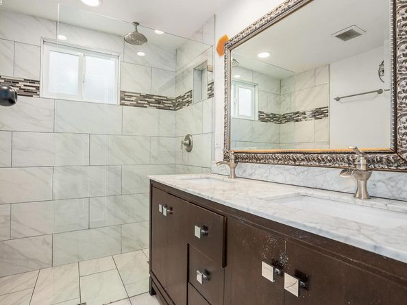 185 7th St, Oakland CA 94607