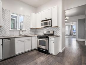 185 7th St, Oakland CA 94607