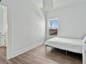 874 36th Street, Oakland CA 94608