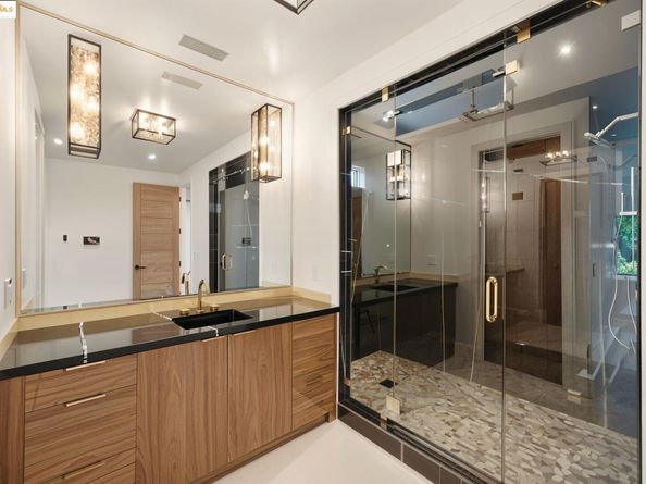 13462 Campus drive, Oakland CA 94619