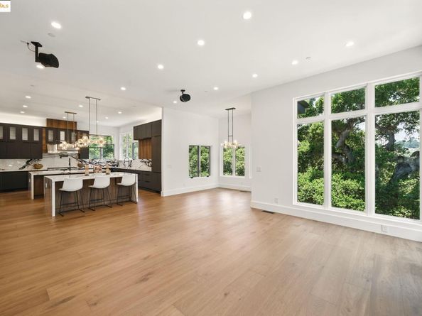 13462 Campus drive, Oakland CA 94619