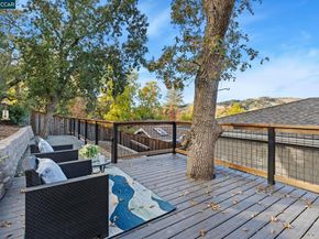 961 Oak View Cir, Lafayette CA 94549