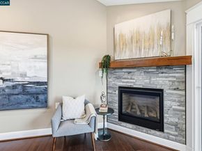 961 Oak View Cir, Lafayette CA 94549