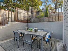 961 Oak View Cir, Lafayette CA 94549