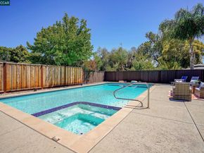 69 Fordham Ct, Pleasant Hill CA 94523