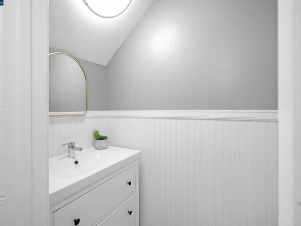 303 Atlas Dr 7, Hercules CA 94547