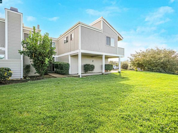 303 Atlas Dr 7, Hercules CA 94547