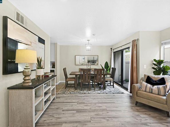 303 Atlas Dr 7, Hercules CA 94547