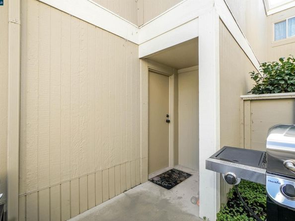 303 Atlas Dr 7, Hercules CA 94547