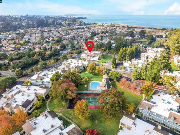 303 Atlas Dr 7, Hercules CA 94547