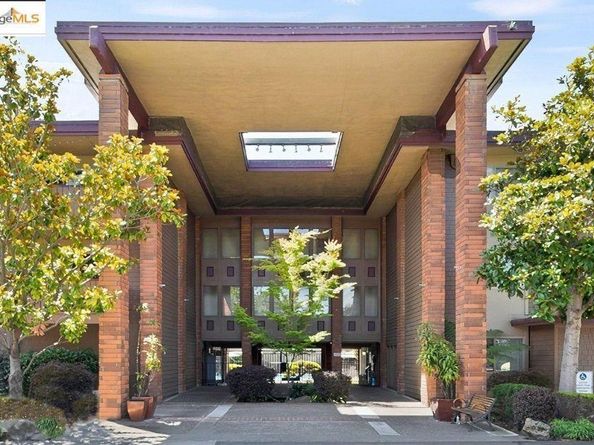 1321 Webster St D212, Alameda CA 94501